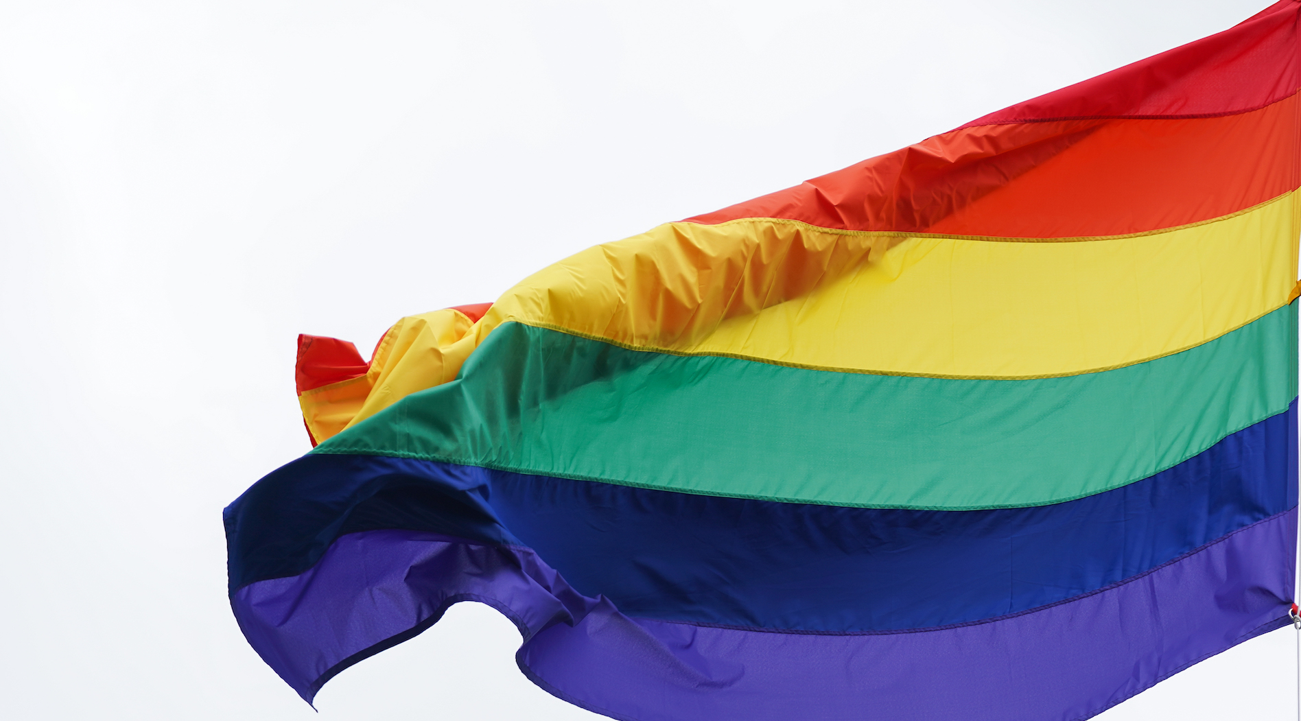IZADA DE BANDERA LGBTI