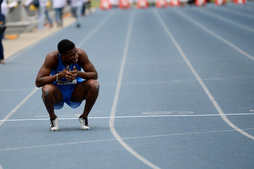 Ronal Longa, medallas de oro y plata y dos marcas nacionales en los 100 metros y el relevo 4x100. Foto IDRD.