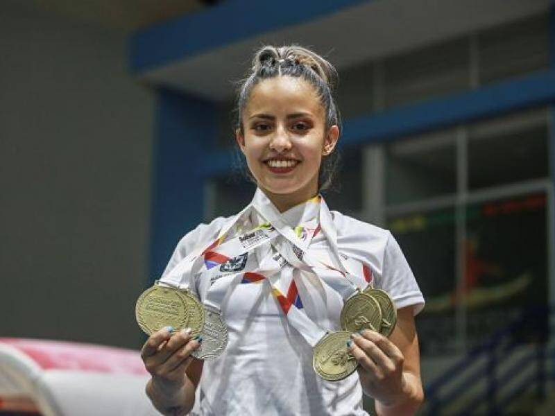 deportista con medallas