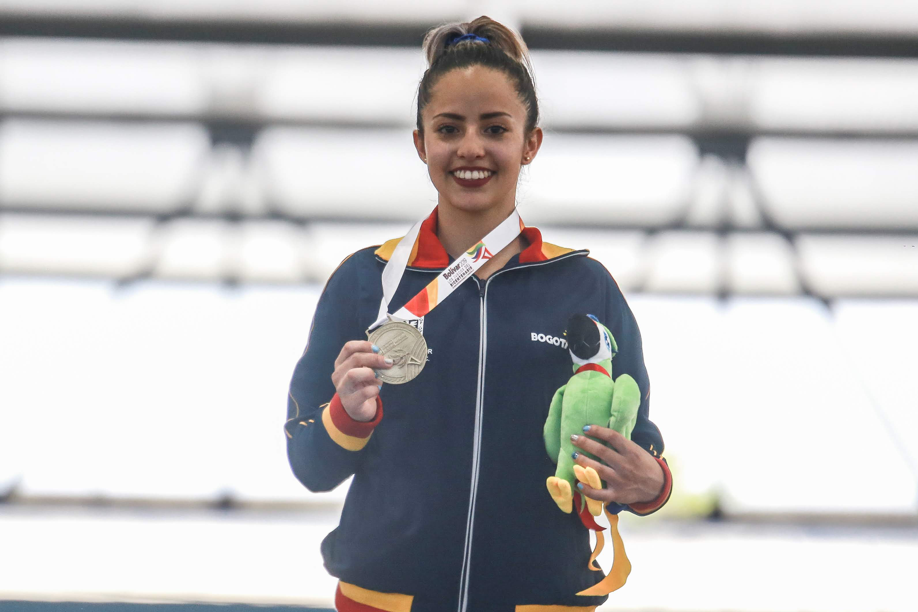 deportista con medalla