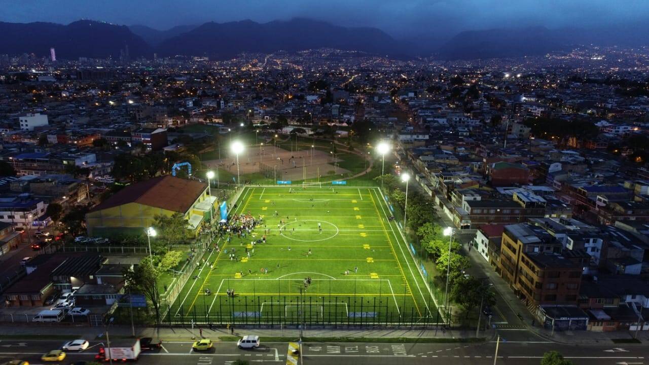 Vista aérea de cancha de fútbol