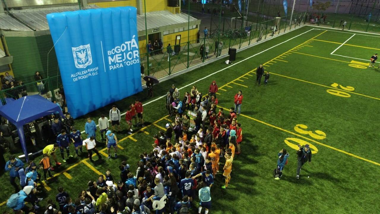 vista aérea de cancha sintética