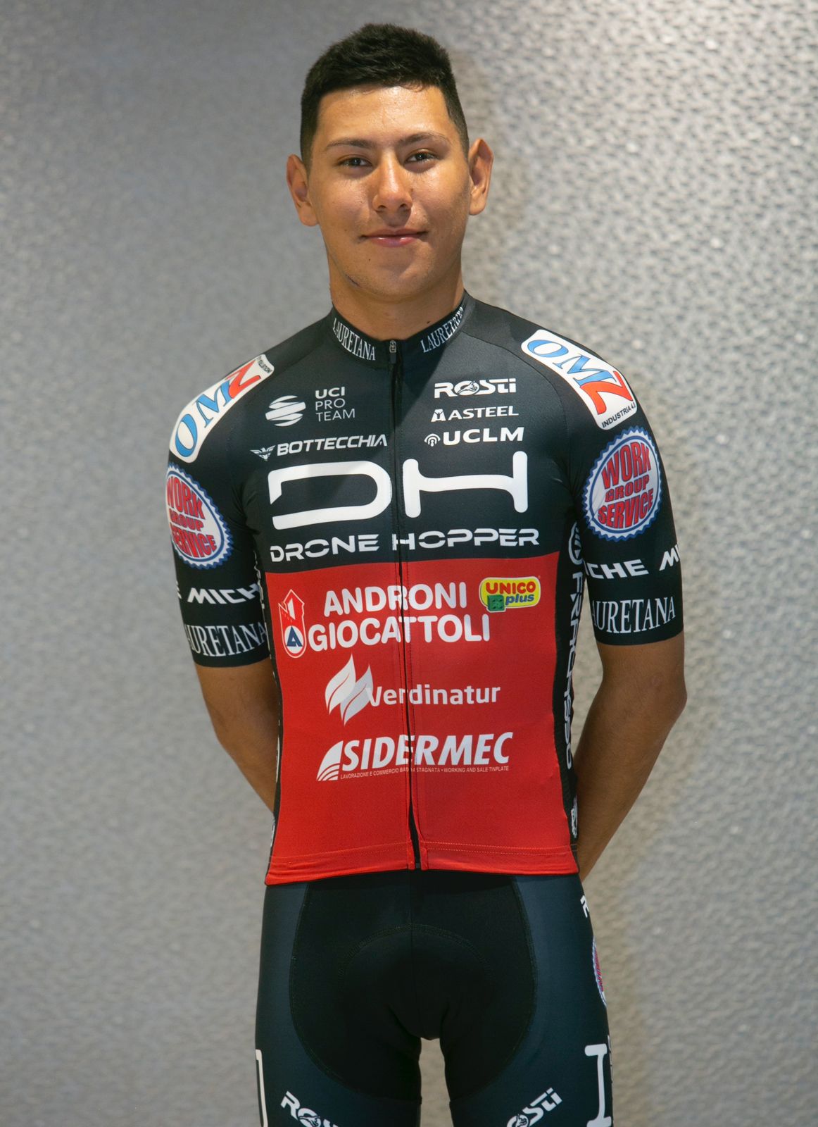 ciclista con uniforme