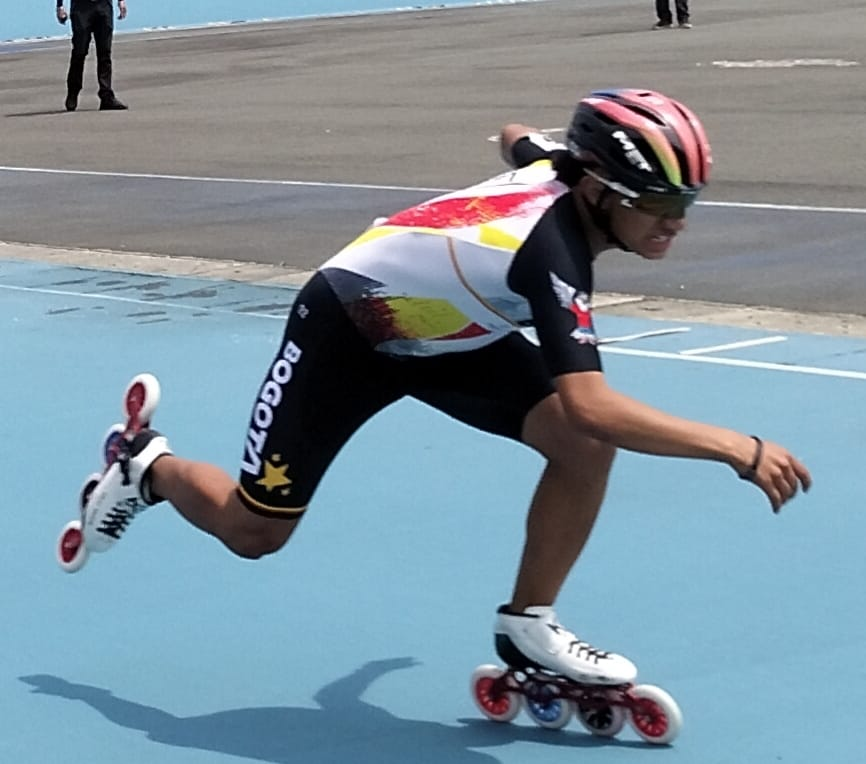 El rendidor Dilan Bermúdez sobresale en el patinaje intercolegiado con 3 podios. (Foto prensa delegación Bogotá)