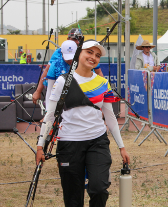 Isabella Forero ganó 3 oros en arquería. Foto cortesía COC.