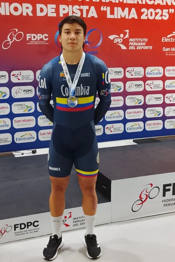 Juan Camilo Villamizar, otra grata sorpresa del ciclismo en pista de Bogotá. Foto cortesía Fedeciclismo.