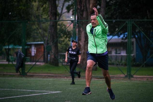 luis barbosa corriendo