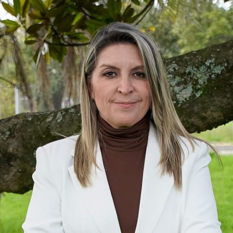 LIBIA MARLEN ALBA LÓPEZ Asesora Código 105 Grado 01