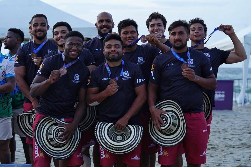 deportistas celebrando