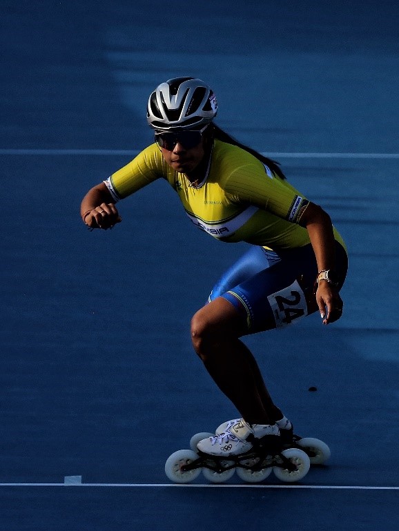 Gabriela Rueda ganó la medalla de oro en los 5.000 mts puntos en pista, en patinaje. Foto cortesía COC.