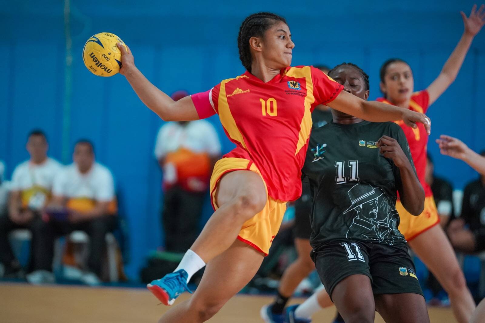 María Fernanda Rodríguez fue la figura en el triunfo de Bogotá en balonmano. Foto IDRD.