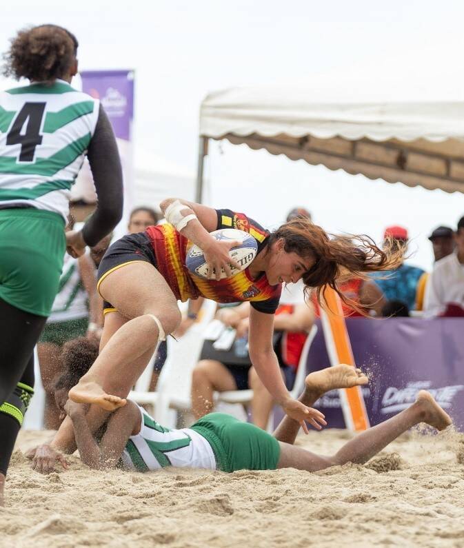 chicas jugando volley
