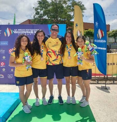 El polo acuático ganó medalla de bronce en Valledupar 2022. Foto: IDRD.