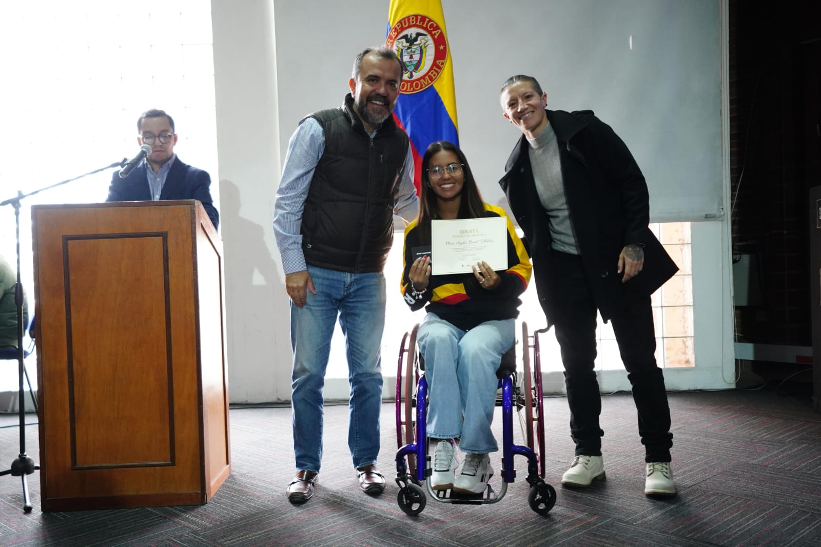 Reconocimiento a los deportistas que estuvieron en París 2024