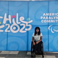 La paranadadora Gabriela Oviedo Rueda fue la deportista más destacada de Colombia, con 3 medallas de oro y 1 de bronce en Santiago 2025. Una realidad deportiva con mucho futuro. Foto IDRD.