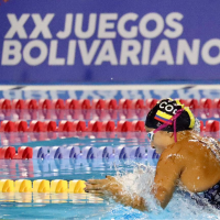 La nadadora Laura Sofía Melo fue la figura de la jornada inicial de medallas para el Equipo Bogotá y para Colombia, con dos preseas de oro -en 200 mts combinado y 50 mts espalda-. Foto cortesía Mindeporte.