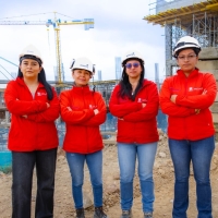 Las del casco blanco