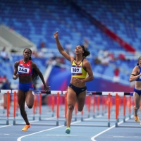 María Fernanda Murillo gana la medalla de oro en los 100 metros vallas en los XXV Juegos Centroamericanos y del Caribe 2026 y arranca la cosecha bogotana del día. Foto IDRD / Andrés ROT, enviado especial.