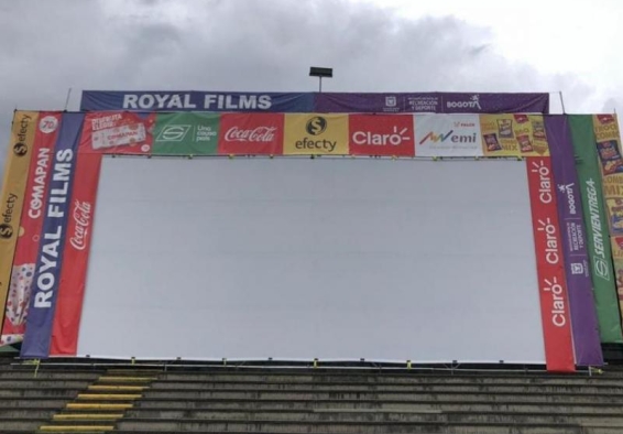 Cine Móvil en el parque Simón Bolívar