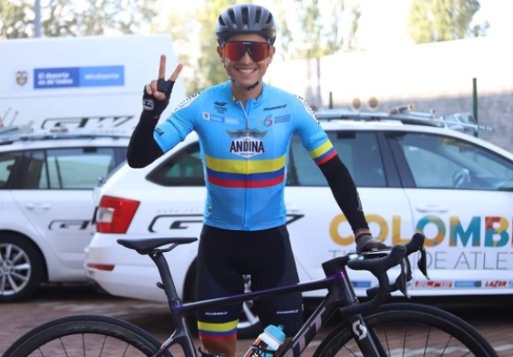 ciclista sonriendo