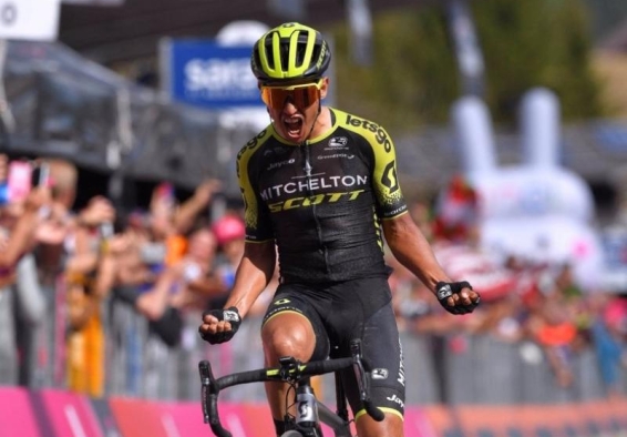 Esteban Chaves celebrando