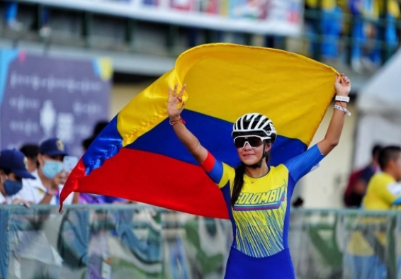 deportistas celebrando