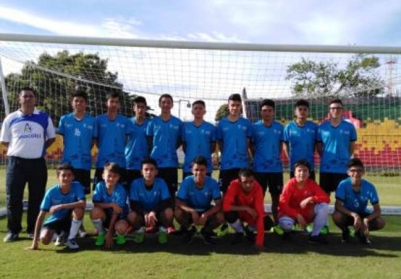 Equipo masculino de fútbol