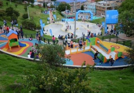 vista aérea de parque infantil