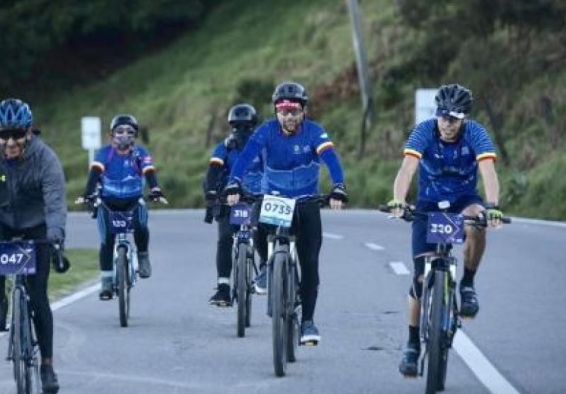 Ciclistas en travesía