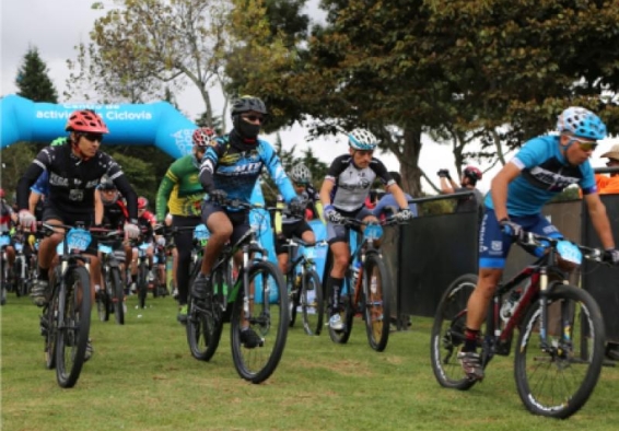 ciclistas de bogotá
