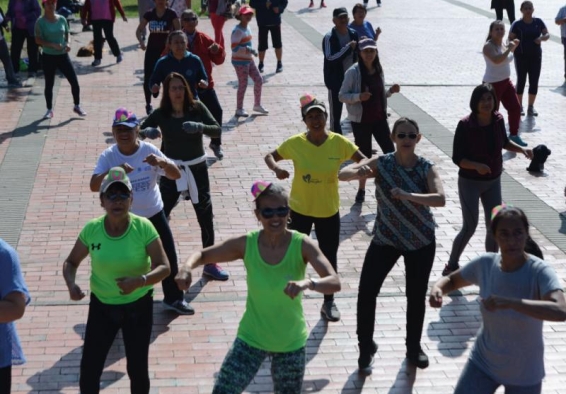 Personas en recreovía