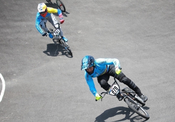 Carlos Ramírez en competencia