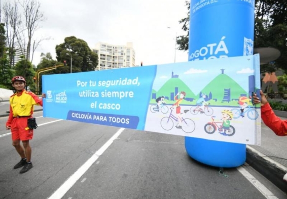 letrero publicitario