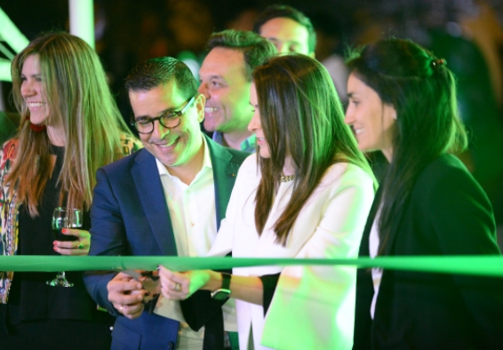 primera cancha de voleibol del mundo construida 100 % con componentes reciclables