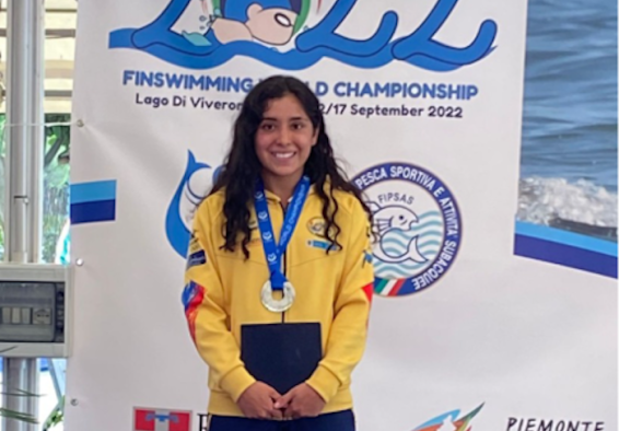 Laura Saavedra, abanderada de Colombia y carta del Equipo Bogotá en los Juegos. Foto IDRD.