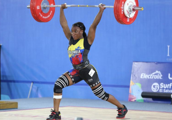 Yenny Fernanda Álvarez Caicedo, levantamiento de Pesas, 59 kgs, envión.
