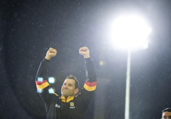 Omar Pinzón ha logrado dos medallas de oro y una de plata en espalda de Natación Carreras.