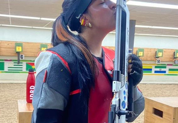 Gran nivel de Valentina Reyes en el polígono de Nilo. (Foto MinDeporte)