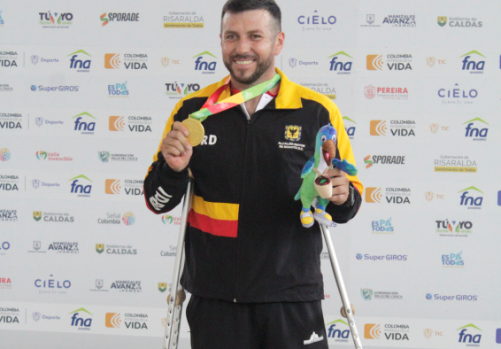 Eulises León, el máximo medallista de Bogotá en el paracycling. Foto cortesía latincolor sports.