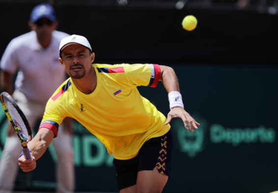 Gran partido en dobles del bogotano Cristian Rodríguez, para el triunfo de Colombia ante Luxemburgo. Foto IDRD.