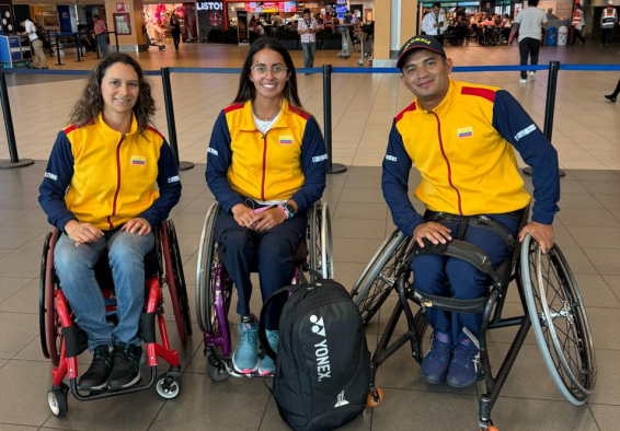 Johana Martínez, Angélica Bernal y Manuel Sánchez, por Colombia en Perú. Foto IDRD.