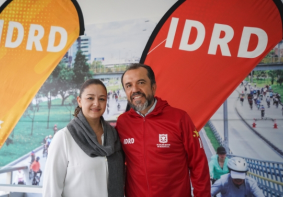 Luz Cristina López Ministra de Deporte y Daniel García director de IDRD