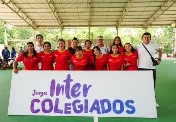 El Colegio Gustavo Rojas Pinilla, en fútbol de salón femenino, fue el único clasificado en juvenil por Bogotá a la Final Nacional. Foto IDRD / Alejo Rivera, enviado especial.