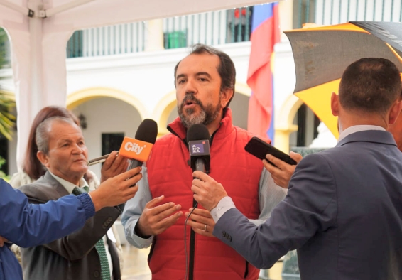 Director del IDRD Daniel García Cañón en rueda de prensa