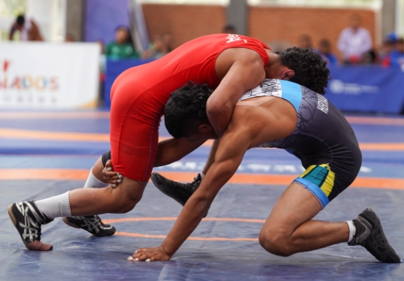 Lucha en Juegos Intercolegiados