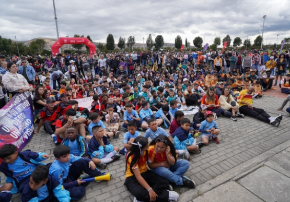 Clubes de Fútbol en el estreno del Reality Sueños de Cancha