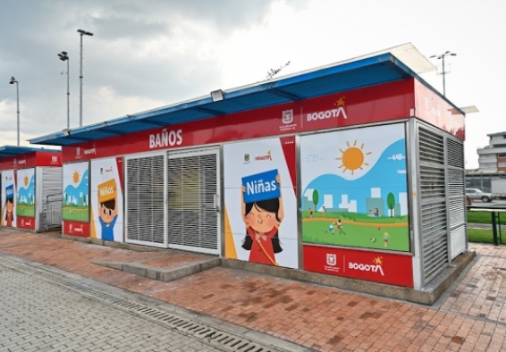 Baños en el Parque Movistar Arena. 