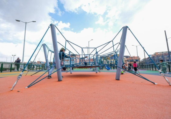 IDRD sigue renovando el espacio público: entregó dos parques intervenidos para el bienestar de Bosa