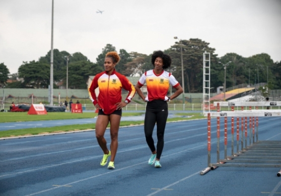 Martha Valeria Araújo (izq.) y María Fernanda Murillo, corren en Europa este fin de semana. Foto IDRD.