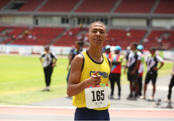El atleta Sergio Rojas Escuero fue el mejor deportista del Equipo Bogotá en los IV Juegos Suramericanos de la Juventud Panamá 2026, sumando tres medallas (dos de oro y una de bronce). Foto cortesía COC. 